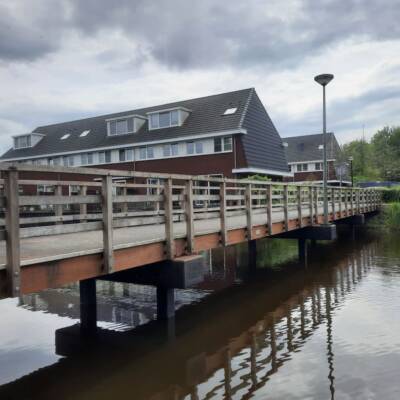 Nieuwe liggers brug amsterdam